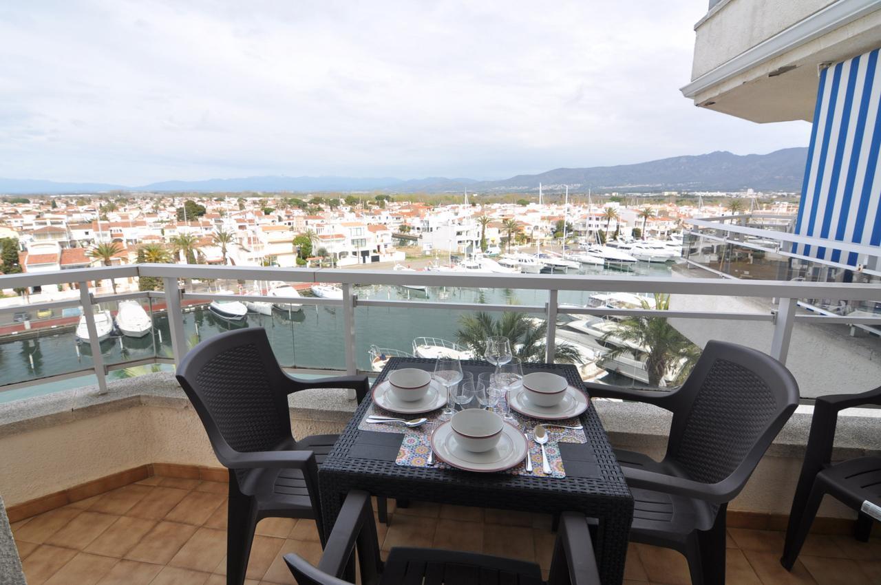 Rnet - Nautic Empuriabrava Apartman Kültér fotó